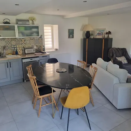 Holiday home Maison En Pierre Independante